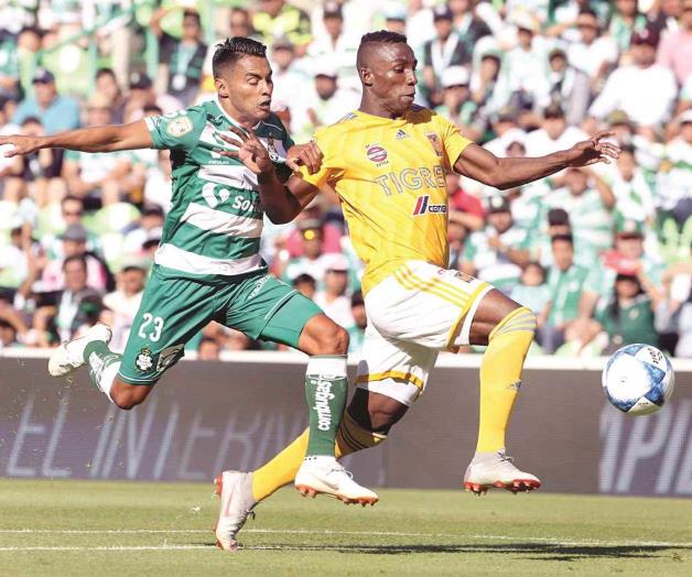 Gana Santos tras fallos de Tigres Gana Santos tras fallos de Tigres