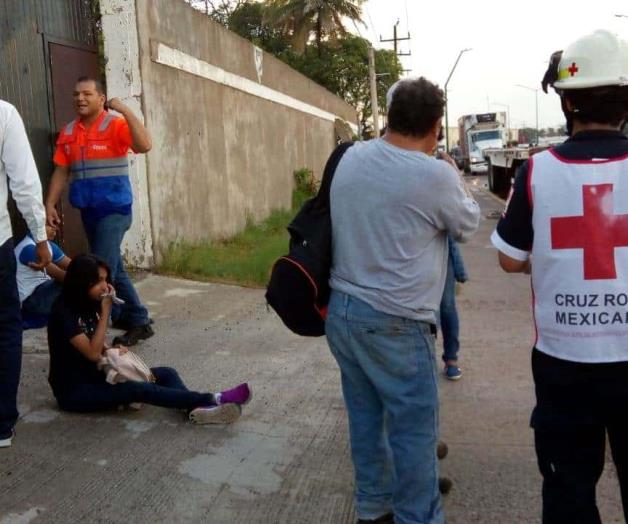 ALTAMIRA: Siete heridos en choque entre camión y microbús ALTAMIRA: Siete heridos en choque entre camión y microbús