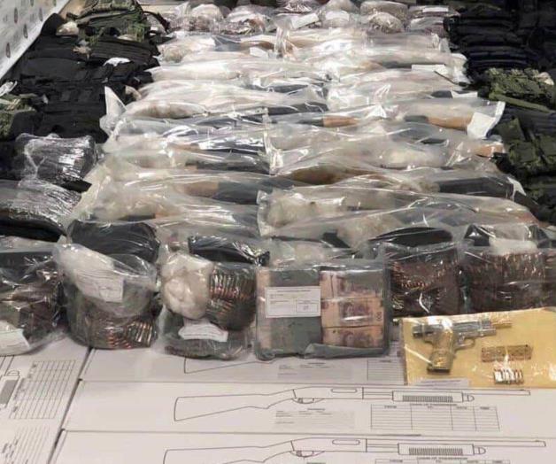 Interceptan en Galeana, NL tráiler con arsenal y dinero procedente de Camargo, Tamaulipas