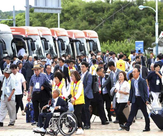 Comienzan las Coreas reuniones de familias separadas por guerra Comienzan las Coreas reuniones de familias separadas por guerra