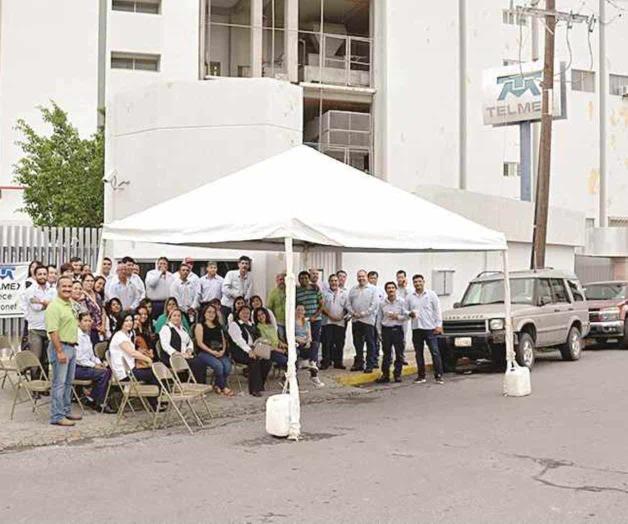 Esperan telefonistas mejoren condiciones Esperan telefonistas mejoren condiciones