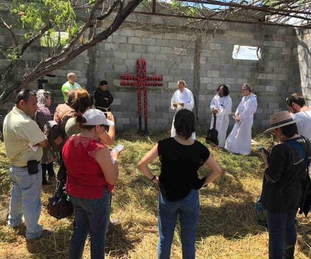 Hacen memorial en honor de migrantes masacrados Hacen memorial en honor de migrantes masacrados