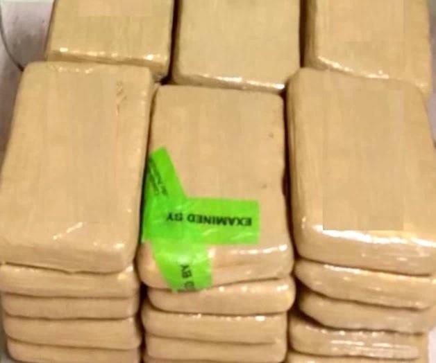 Sentencian por traficante a un abogado mexicano Sentencian por traficante a un abogado mexicano