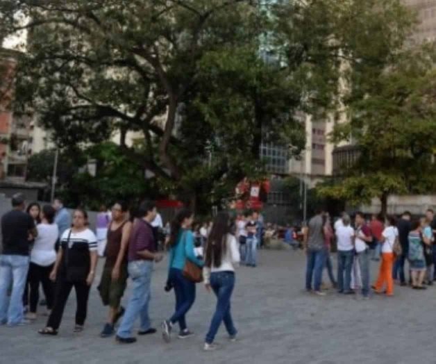 Registran réplica de 5.7 en Venezuela Registran réplica de 5.7 en Venezuela