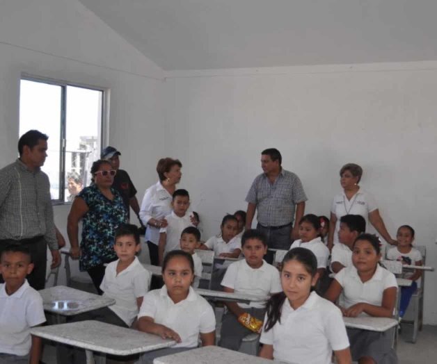 Recibe primaria Nissan, mesabancos para nuevo ciclo Recibe primaria Nissan, mesabancos para nuevo ciclo