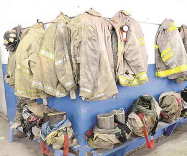 Celebran trabajando Celebran trabajando