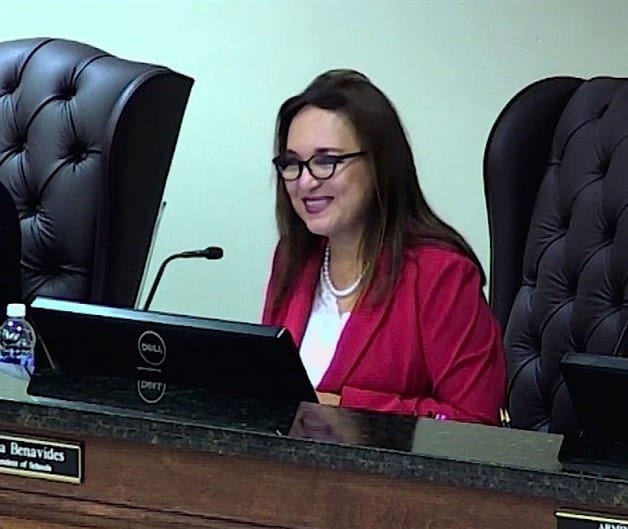 Ejercerá La Joya 1.5 mdd anuales. Recibe una de las becas de Becas Ejercerá La Joya 1.5 mdd anuales. Recibe una de las becas de Becas