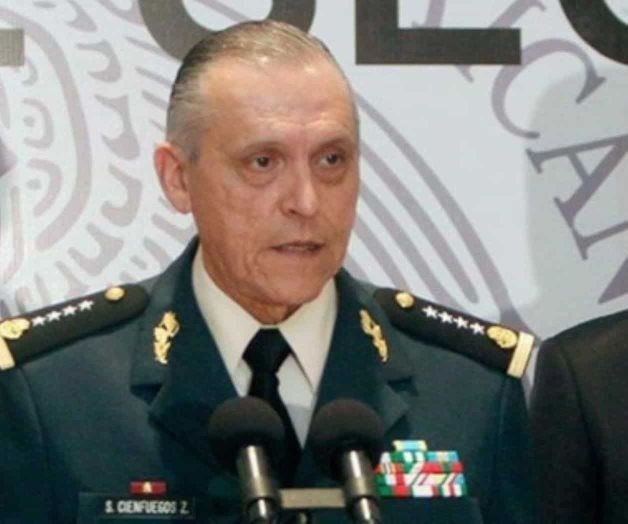 Se reúne AMLO con Cienfuegos Se reúne AMLO con Cienfuegos