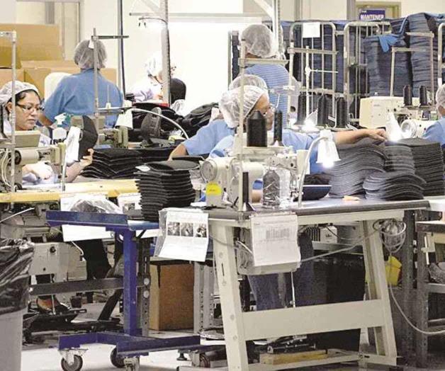 Realizan feria de empleo