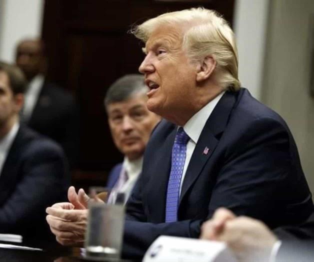 Critica Trump a firmas de redes sociales por silenciar a millones Critica Trump a firmas de redes sociales por silenciar a millones