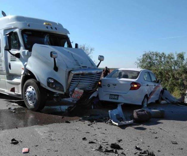Encontronazo deja 2 muertos y 4 lesionados en San Fernando Encontronazo deja 2 muertos y 4 lesionados en San Fernando