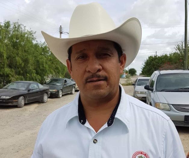 Demandan campesinos la devolución de vehículos Demandan campesinos la devolución de vehículos