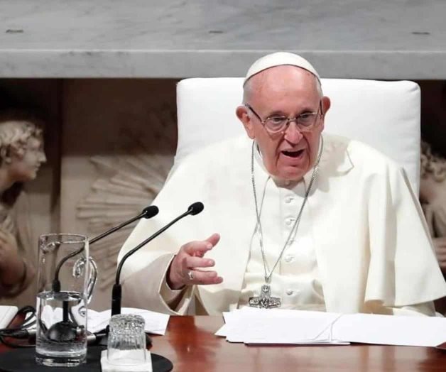 Papa reconoce fracaso para abordar delitos de abusos