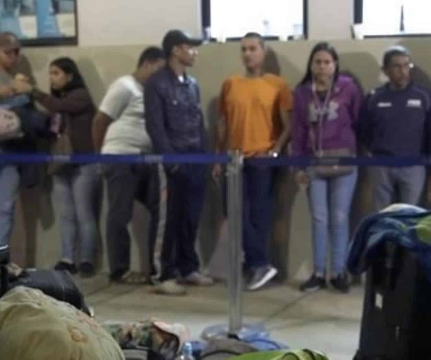 Perú pide pasaporte a venezolanos Perú pide pasaporte a venezolanos