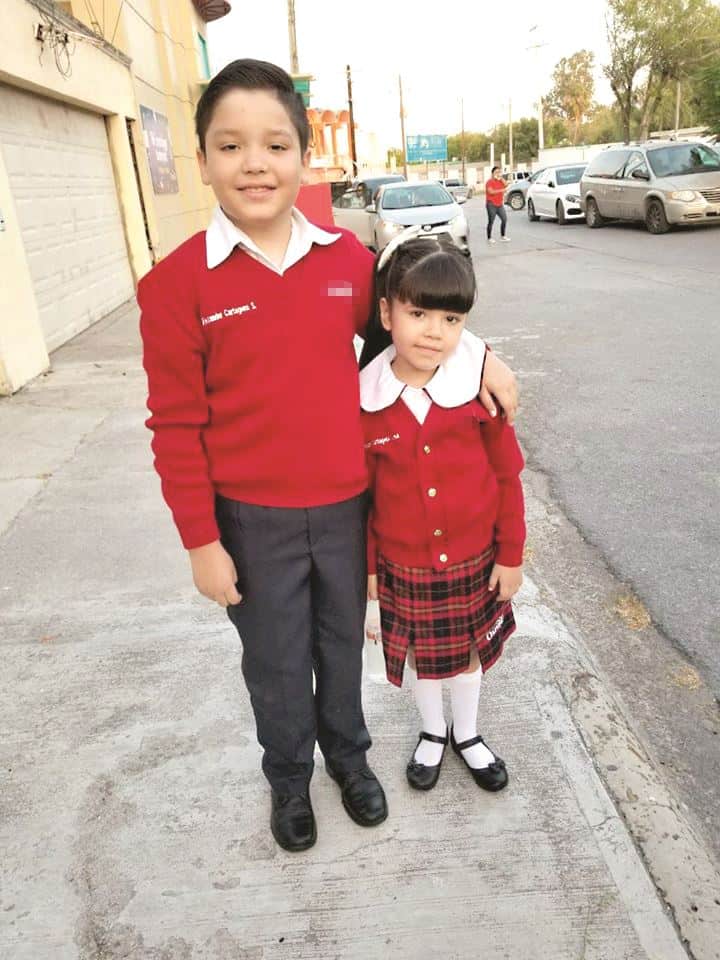 HERMANOS. Alexander y Sarah Cartagena Serna.