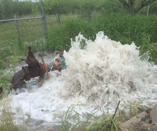 Miles de familias sin agua potable Miles de familias sin agua potable