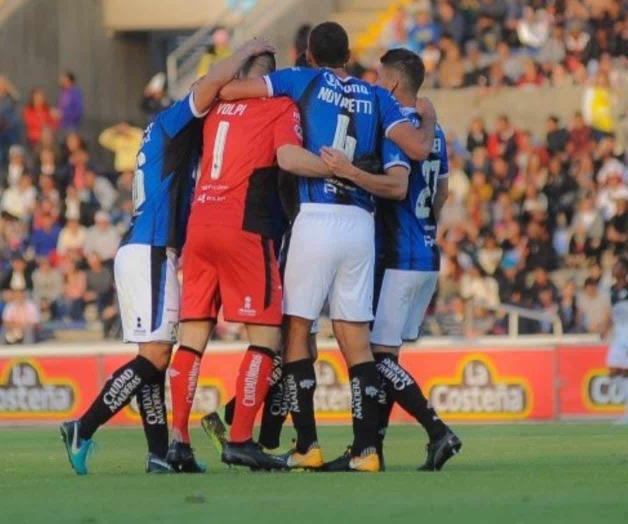 Querétaro se impone 2-0 a Lobos BUAP Querétaro se impone 2-0 a Lobos BUAP