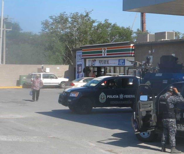 Con un cuchillo somete a empleado en asalto Con un cuchillo somete a empleado en asalto