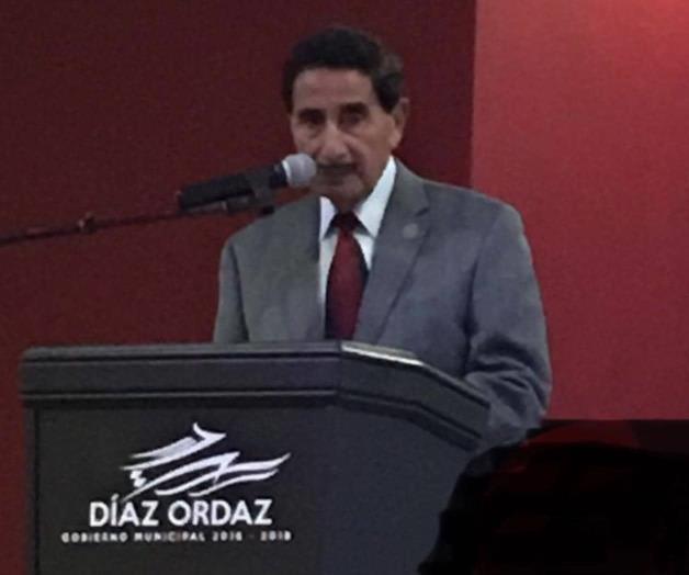 Rinden homenaje al profesor Gumersindo Guerrero García. Bautizan con su nombre a la calle Séptima Rinden homenaje al profesor Gumersindo Guerrero García. Bautizan con su nombre a la calle Séptima