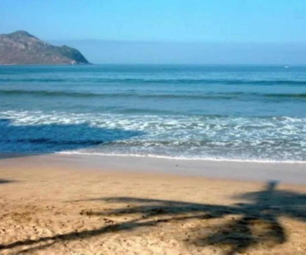 Dejan las playas en el olvido total Dejan las playas en el olvido total