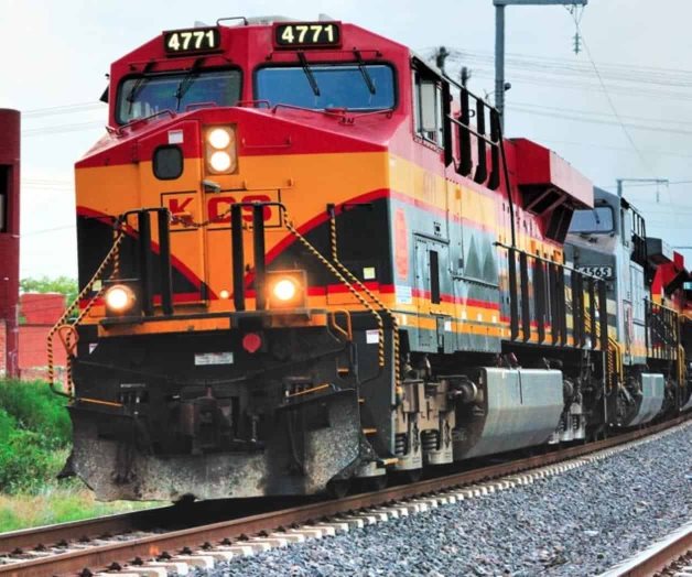 Descarrilan trenes; roban a empresas Descarrilan trenes; roban a empresas