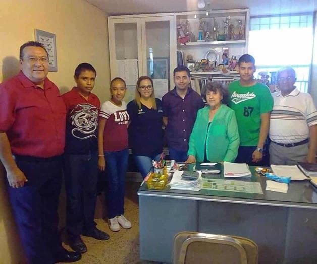 ‘Incluyen’ 4 alumnos ‘Incluyen’ 4 alumnos