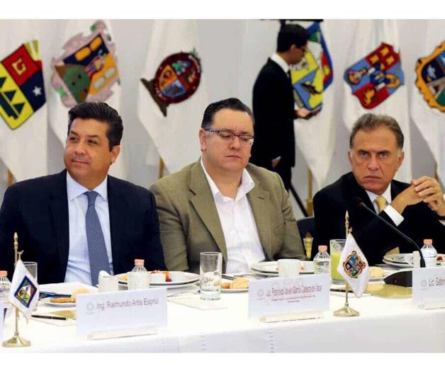 Abordan AMLO y gobernadores tema de coordinadores estatales Abordan AMLO y gobernadores tema de coordinadores estatales