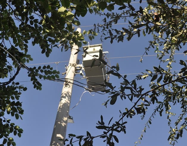 Toman clases a la intemperie. Truena transformador, ¡adiós climas’ Toman clases a la intemperie. Truena transformador, ¡adiós climas’