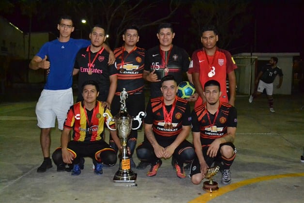 ¡NUEVOS CAMPEONES! ¡NUEVOS CAMPEONES!