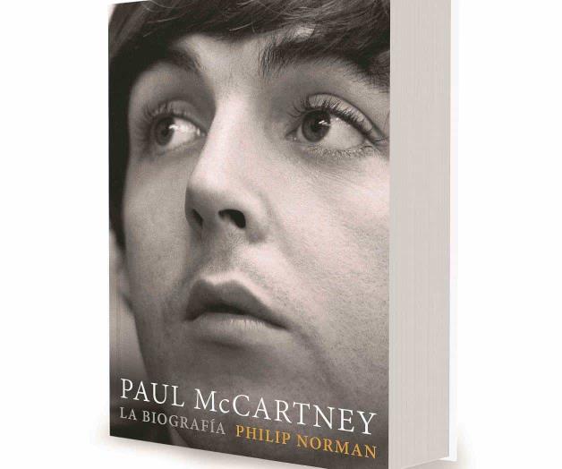 Lo retratan con gran ego e inseguro Lo retratan con gran ego e inseguro