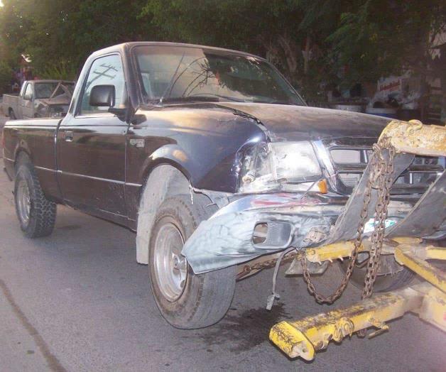 Deja 2 lesionados percance en peligroso cruce Deja 2 lesionados percance en peligroso cruce