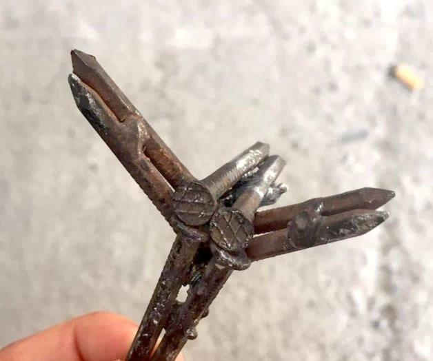 Frenan con ponchallantas vigilancia de oficial de BP Frenan con ponchallantas vigilancia de oficial de BP