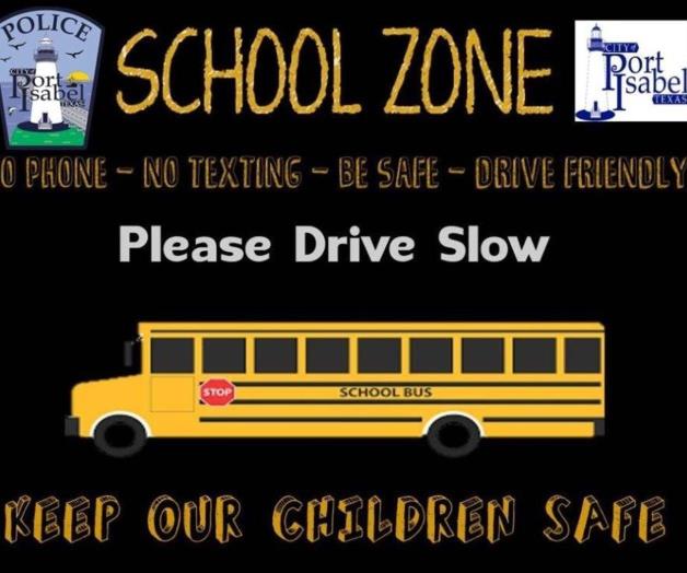 Evitar textear en zonas escolares, pide la Policía a los automovilistas Evitar textear en zonas escolares, pide la Policía a los automovilistas