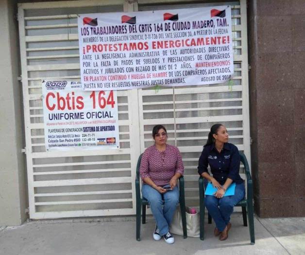 Se declaran en huelga de hambre; no les pagan en CBTIS 164 Se declaran en huelga de hambre; no les pagan en CBTIS 164