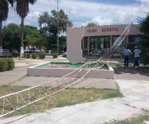 Se desploma antena de Seguridad Pública Se desploma antena de Seguridad Pública