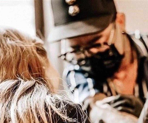 Se disculpa Sofía Castro por invitar a tatuador Se disculpa Sofía Castro por invitar a tatuador