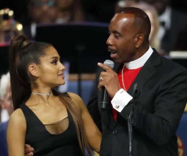 🎥 Señalan acoso a Ariana Grande por parte de Pastor 🎥 Señalan acoso a Ariana Grande por parte de Pastor