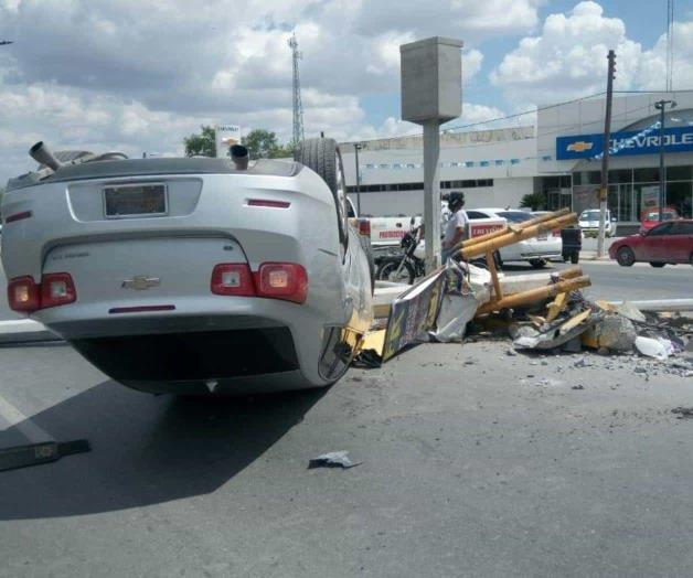 RÍO BRAVO: Discusión de pareja en auto termina en volcadura RÍO BRAVO: Discusión de pareja en auto termina en volcadura