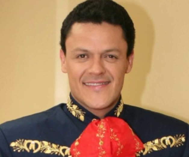 Pedro Fernández celebra 40 años de carrera Pedro Fernández celebra 40 años de carrera