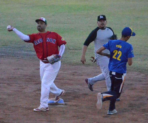 ¡Lluvia de batazos! ¡Lluvia de batazos!