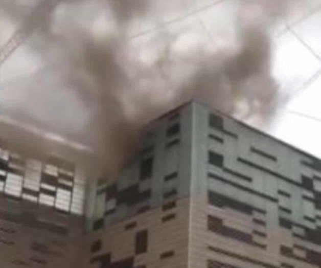 Reportan incendio en centro comercial de la Cdmx