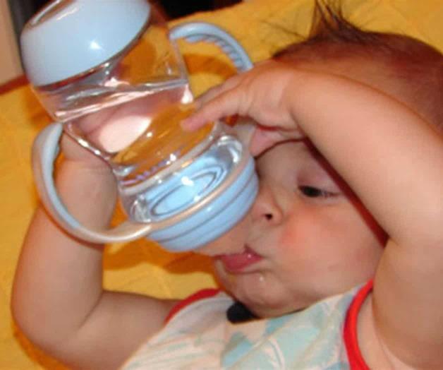 Advierten de golpe de calor a bebes Advierten de golpe de calor a bebes