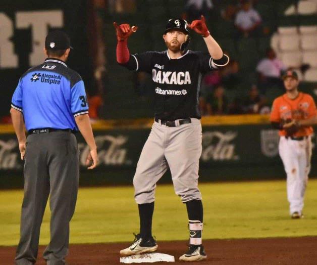 Guerreros pegan primero a Leones