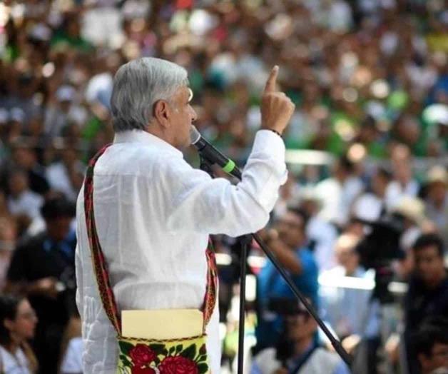 Cumpliré pese a país en bancarrota: AMLO