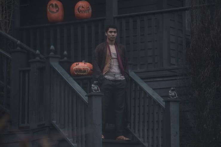 Ambrose Spellman está interpretado por Chance Perdomo y es el primo de Sabrina, quien siempre estádispuesto a hacer alguna travesura