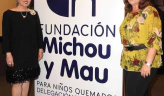 Sonia Faz de Garza Cantú (izq), presidenta de la fundación Michou y Mau, delegación Tamaulipas, y Lesbia Cárdenas (der).
