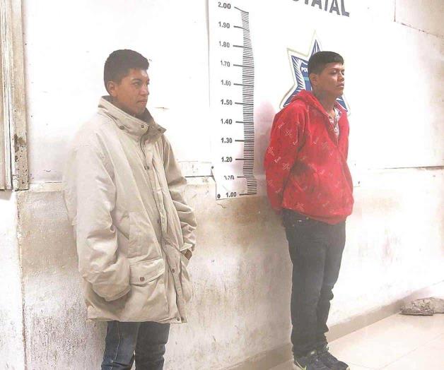 Tiran al piso mariguana cuando ven a policías Tiran al piso mariguana cuando ven a policías