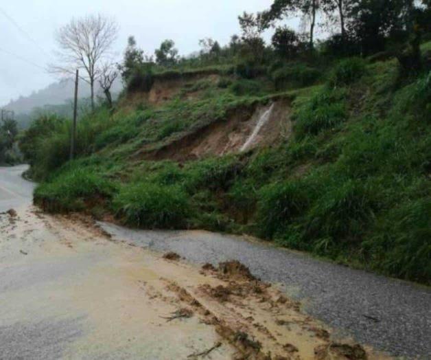 Recuperan 5 cuerpos de las 6 víctimas del deslave en Oaxaca