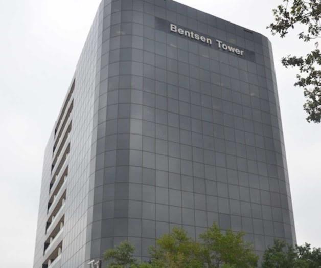 Le niegan fianza; enfrenta unos 47 cargos por fraude