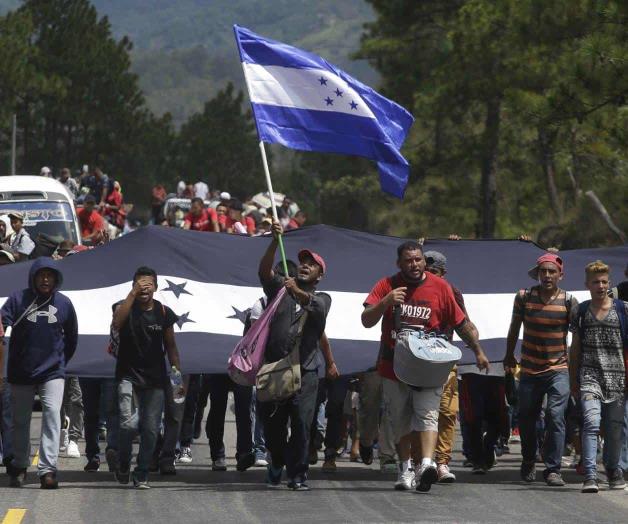 Votantes de EU pueden salvar la caravana de inmigrantes